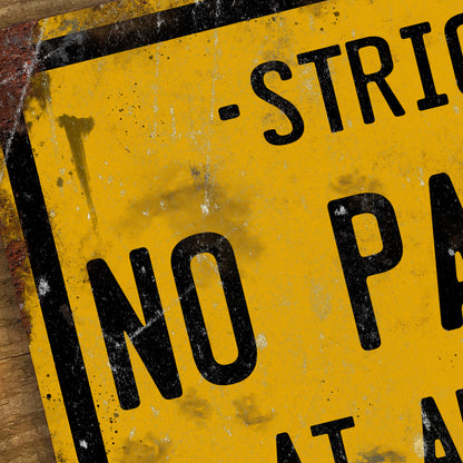 No Parking Metal Sign – Strictly No Parking at Any Time, Vintage Style Warning Sign, Garage Driveway Aluminium Wall Plaque