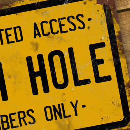 19th Hole Metal Sign – Restricted Access Members Only Golf Sign, Funny Golfer Gift, Vintage Golf Club Aluminium Wall Plaque
